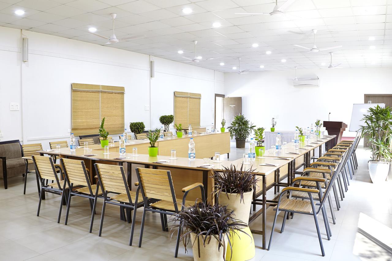 נאסיק Savana Lake Resort מראה חיצוני תמונה